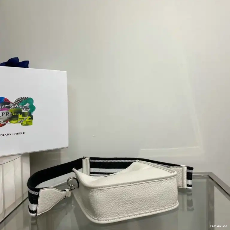 Fashionrepsfam ru Bag 2205YA0046 Prada 0717